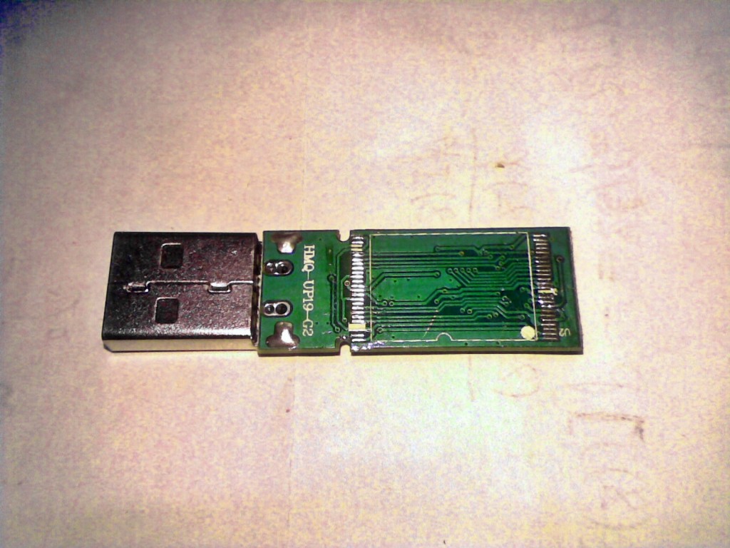 做了一堆山寨 U 盘 | dword 的狗窝